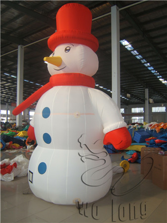 Inflatable snowmen